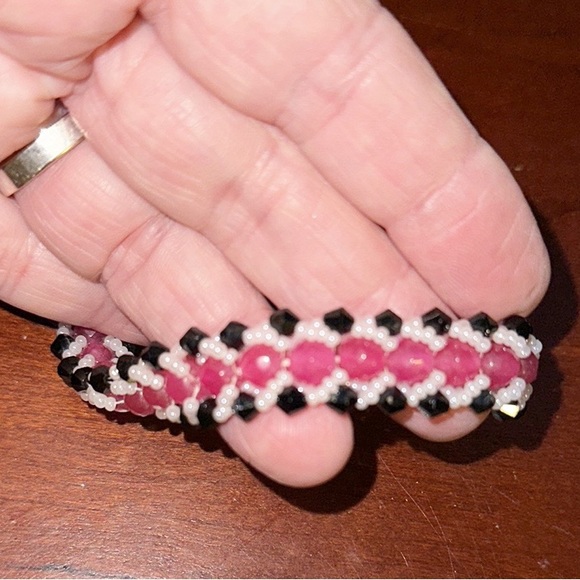 Handmade Snake Pattern Seed Bead and Crystal  Design Bracelet  NWT OOAK - Picture 4 of 4